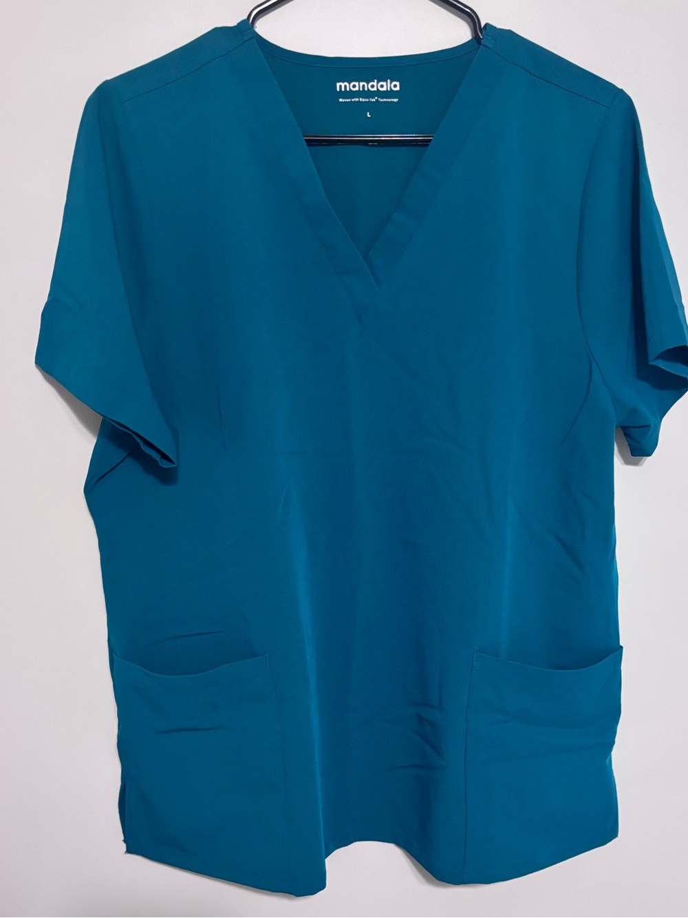 Bundle of 4 Women’s V-Neck Tunic Scrub Top in Blues and Green - Picture 13 of 16